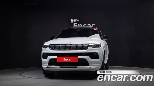 Jeep Compass — Фото автомобиля 3