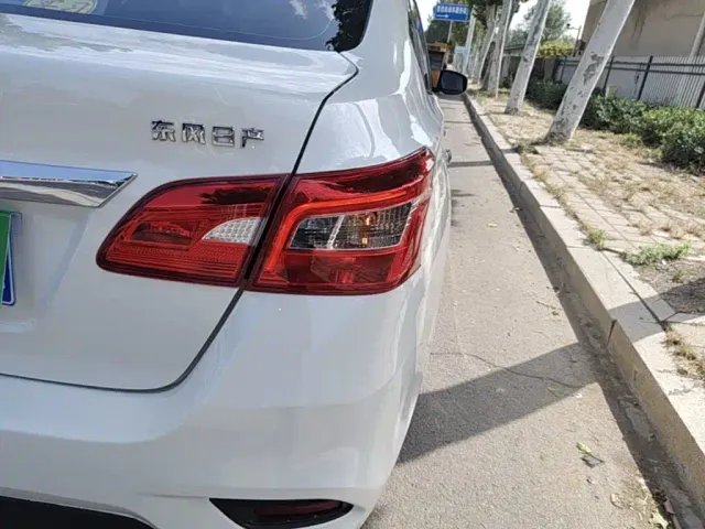Nissan Sylphy — Фото автомобиля 7