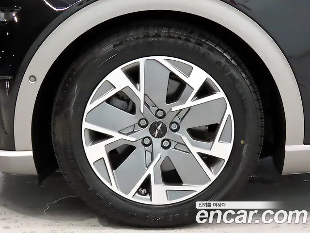 Genesis GV60 — Фото автомобиля 20