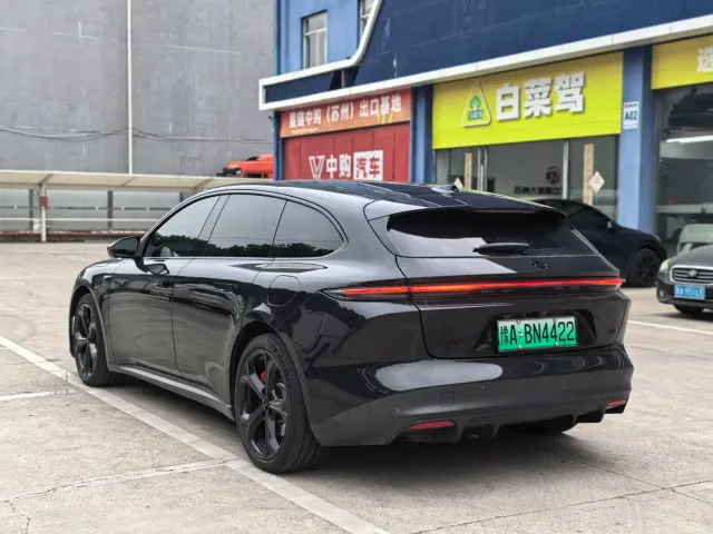 Nio ET5 Touring — Фото автомобиля 15