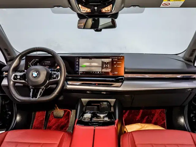 BMW 5 Series — Фото автомобиля 29