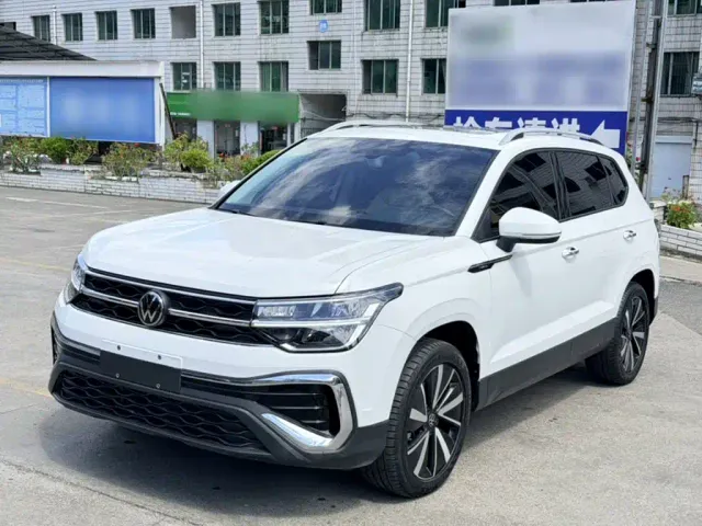 Фотография автомобиля — Volkswagen Tharu