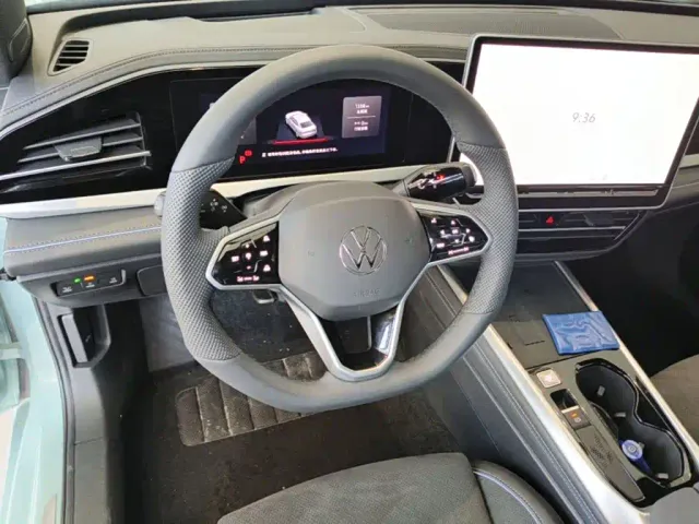 Volkswagen Passat — Фото автомобиля 10