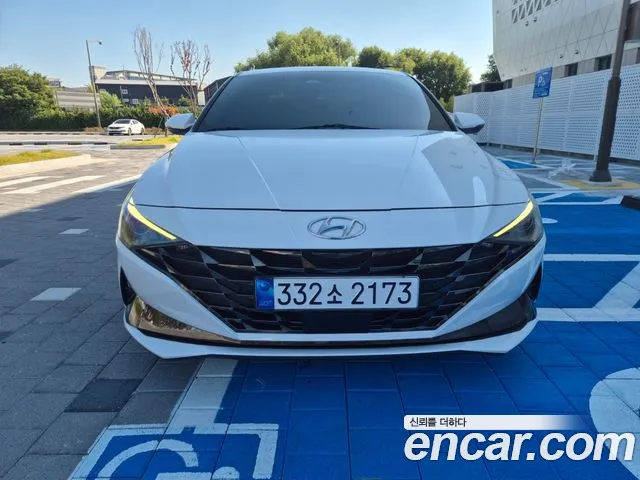 Фотография автомобиля — Hyundai Avante CN7