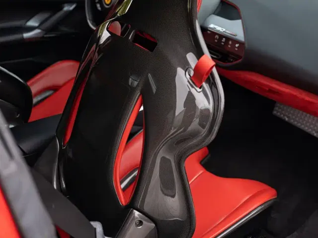 Ferrari SF90 — Фото автомобиля 19