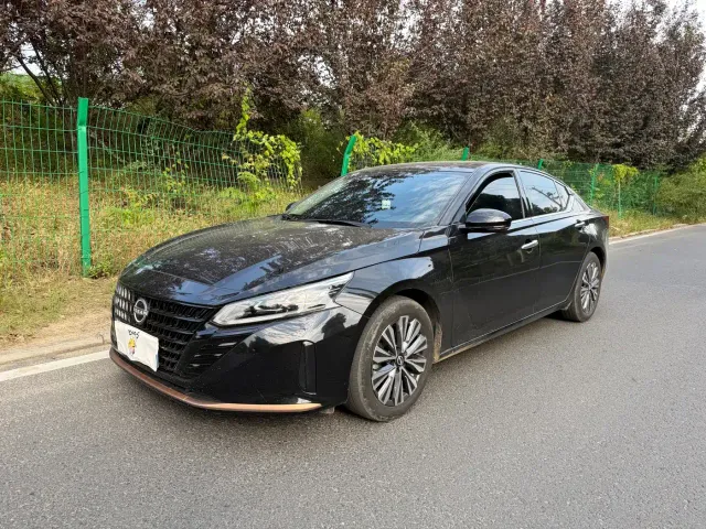 Фотография автомобиля — Nissan Teana