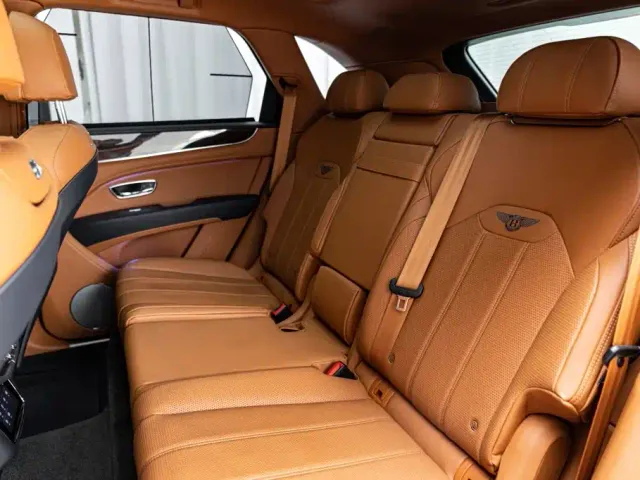 Bentley Bentayga — Фото автомобиля 11