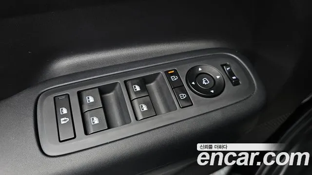 Hyundai Santa Fe MX5 — Фото автомобиля 12