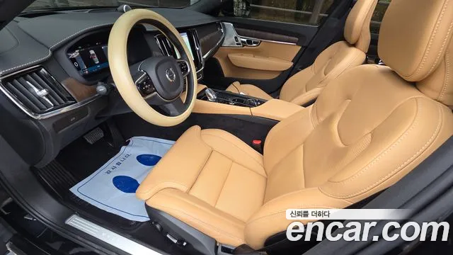 Volvo S90 — Фото автомобиля 10