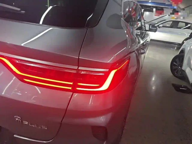 BYD Song PLUS — Фото автомобиля 7