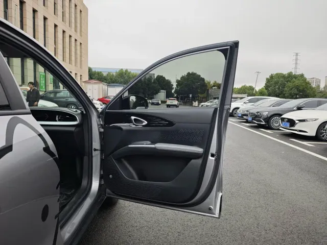 Geely Starry Wish — Фото автомобиля 14