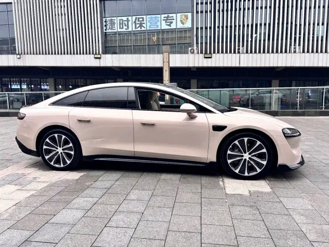 Luxeed S7 — Фото автомобиля 4