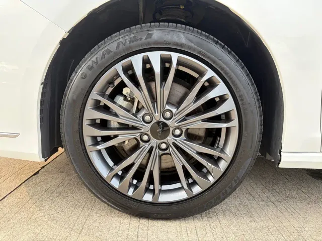 Dongfeng Yixuan MAX — Фото автомобиля 10
