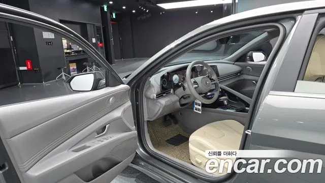 Hyundai Avante CN7 — Фото автомобиля 15