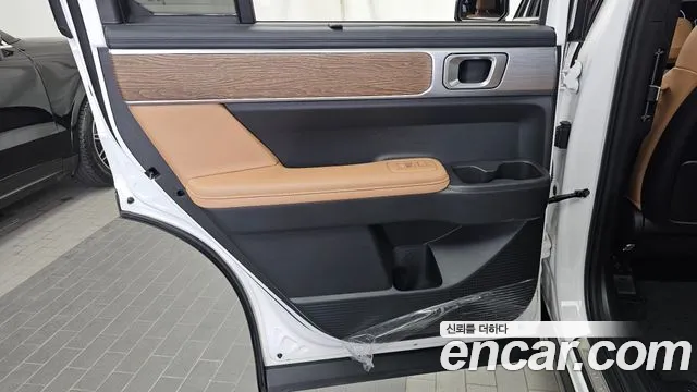 Hyundai Santafe Santa Fe (MX5) Бензин 2.5T 2WD — Фото автомобиля 25