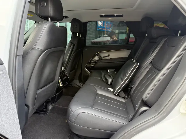 Land Rover Range Rover Sport — Фото автомобиля 8
