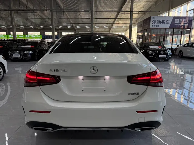 Mercedes-Benz A-Class — Фото автомобиля 8
