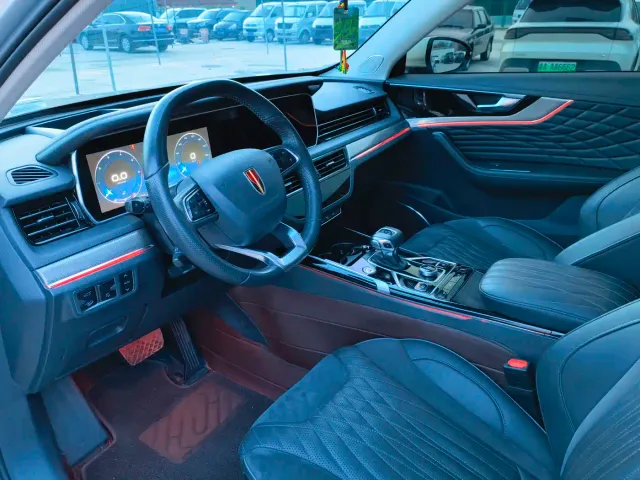 Hongqi HS5 — Фото автомобиля 4