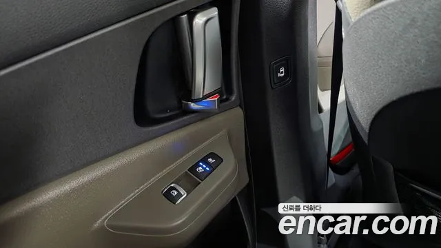 Kia Carnival — Фото автомобиля 19