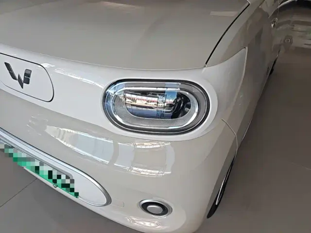 Wuling Hongguang Mini EV — Фото автомобиля 23