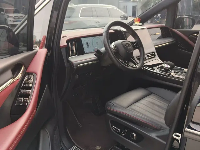 GAC Trumpchi M8 — Фото автомобиля 3