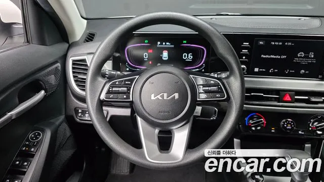 Kia Seltos — Фото автомобиля 13
