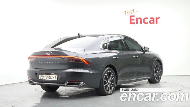 Hyundai Grandeur Новый Grandeur IG — Фото автомобиля 2