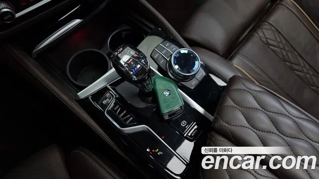 BMW 5 Series G30 — Фото автомобиля 9