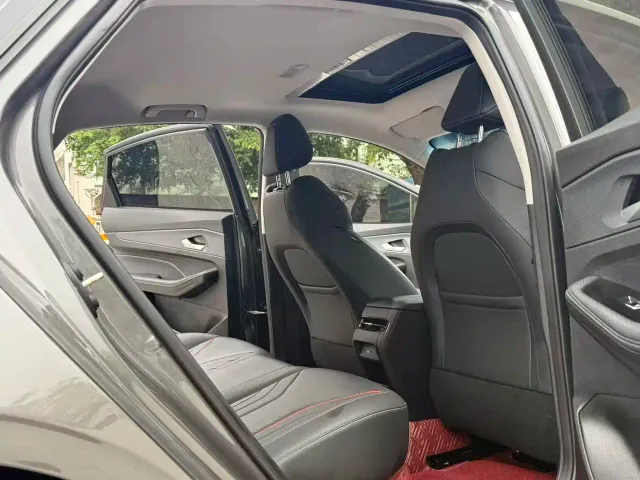 Geely Binrui — Фото автомобиля 9