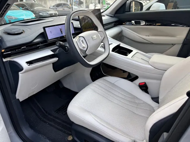Geely Galaxy E5 — Фото автомобиля 4