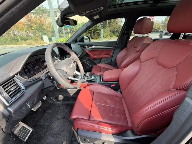 Audi Q5L — Фото автомобиля 3