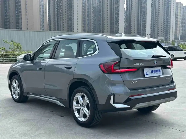 BMW X1 — Фото автомобиля 4
