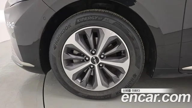 Kia K8 Hybrid — Фото автомобиля 5