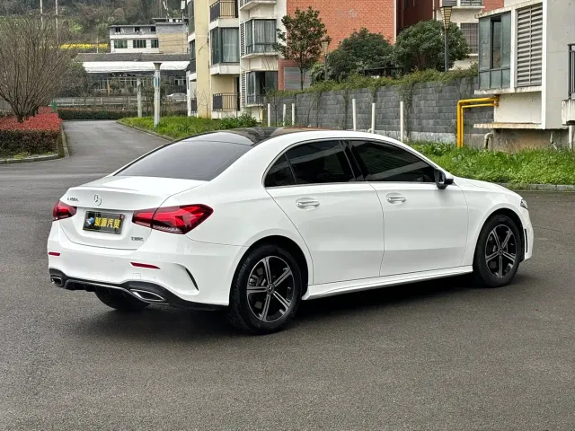 Mercedes-Benz A-Class — Фото автомобиля 9