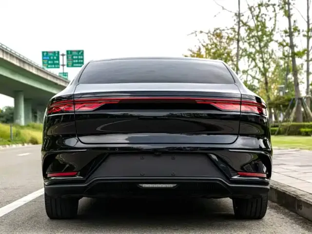 BYD Han 2023 EV Champion Edition 506KM FWD Premium — Фото автомобиля 9