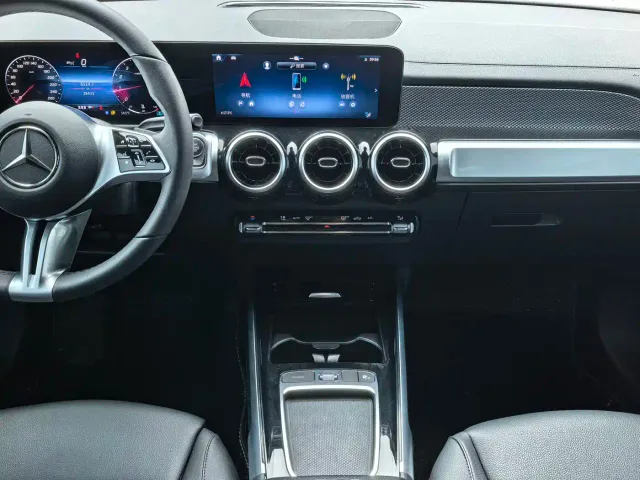 Mercedes-Benz GLB-Class — Фото автомобиля 9