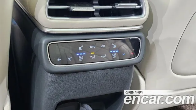 Genesis GV80 — Фото автомобиля 27