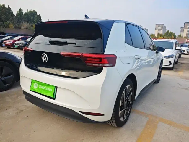 Volkswagen ID.3 — Фото автомобиля 6
