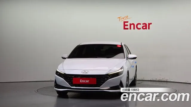 Hyundai Avante — Фото автомобиля 3