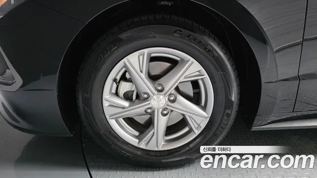 Hyundai Sonata Sonata (DN8) 2.0 LPG(Для проката) — Фото автомобиля 5