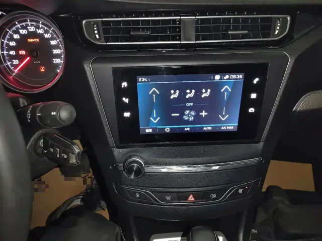 Peugeot 408 — Фото автомобиля 12