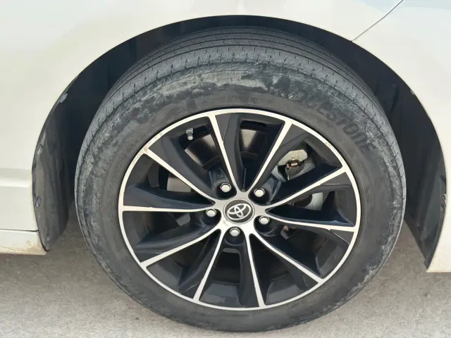 Toyota Avalon — Фото автомобиля 21