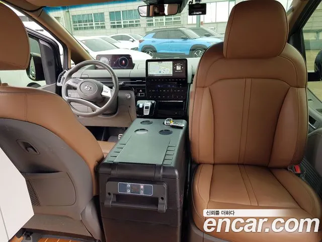 Hyundai Staria Staria — Фото автомобиля 8