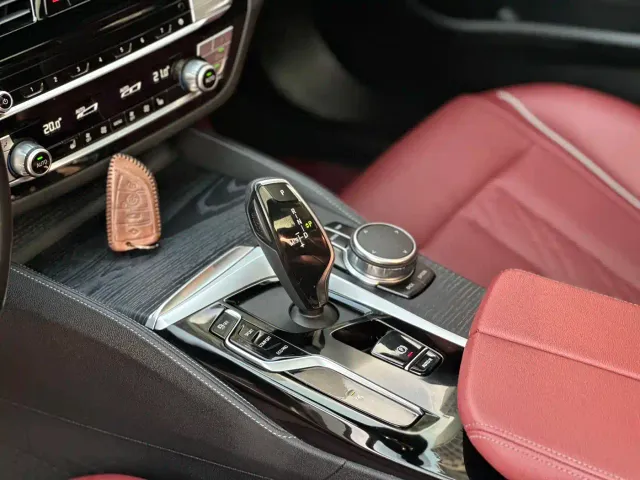 BMW 5 Series — Фото автомобиля 13