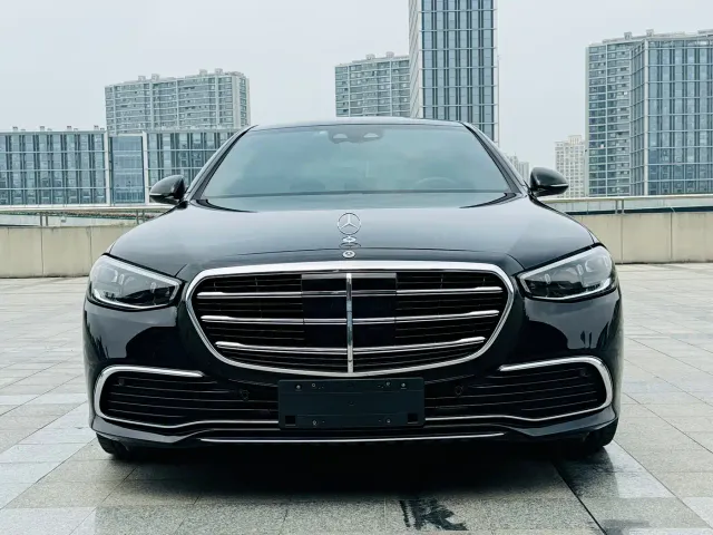 Mercedes-Benz S-Class — Фото автомобиля 2
