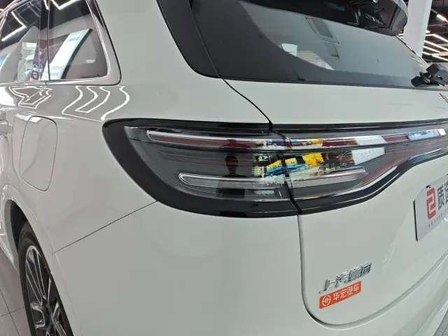 Shangjie SUV — Фото автомобиля 14