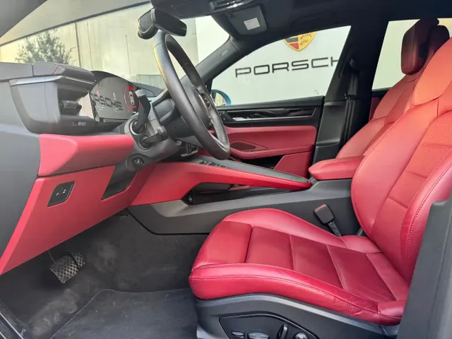 Porsche Macan EV — Фото автомобиля 11