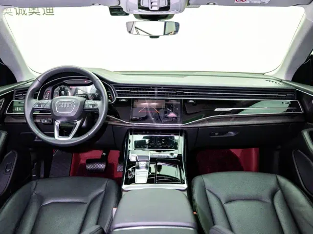 Audi Audi Q8 2023 55 TFSI Luxury Sport — Фото автомобиля 12