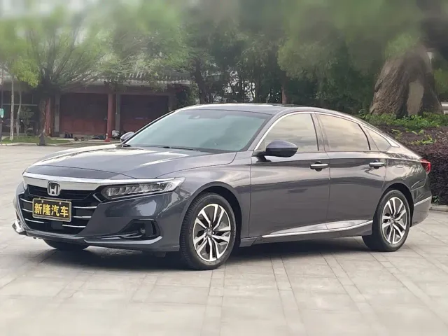 Honda Accord — Фото автомобиля 8