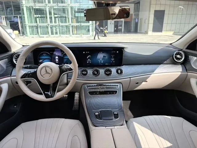 Mercedes-Benz CLS-Class — Фото автомобиля 4